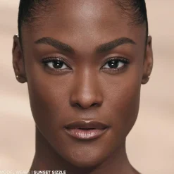 ANASTASIA BEVERLY HILLS Kasvomeikit<Smooth Blur Bronzer -aurinkopuuteri 9 g