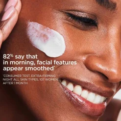 Clarins Kasvojenhoito<Extra-Firming Night cream all skin types yövoide 50 ml