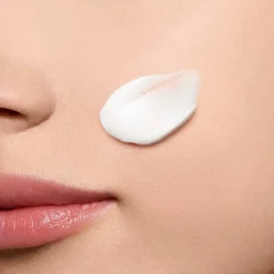 Clarins Kasvojenhoito<Hydra-Essentiel [HA²+ SQUALANE] Night Care yövoide 50 ml