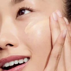 Clinique Kasvomeikit<Even Better Vitamin Makeup SPF50 meikkivoide 30 ml