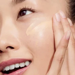 Clinique Kasvomeikit<Even Better Vitamin Makeup SPF50 meikkivoide 30 ml