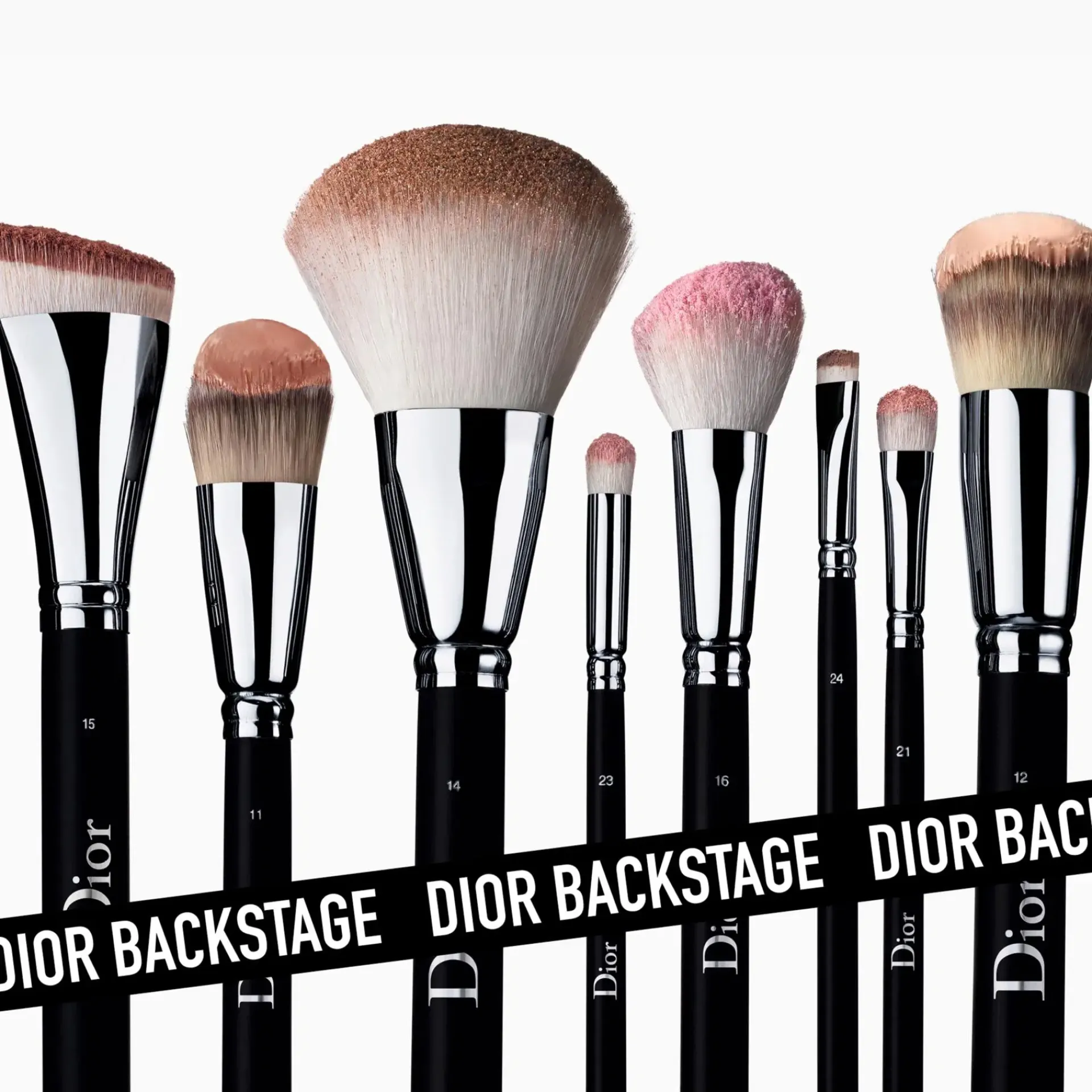 DIOR Meikkisiveltimet Ja -Välineet<BACKSTAGE Eyeshadow Shader Brush N21 luomivärisivellin