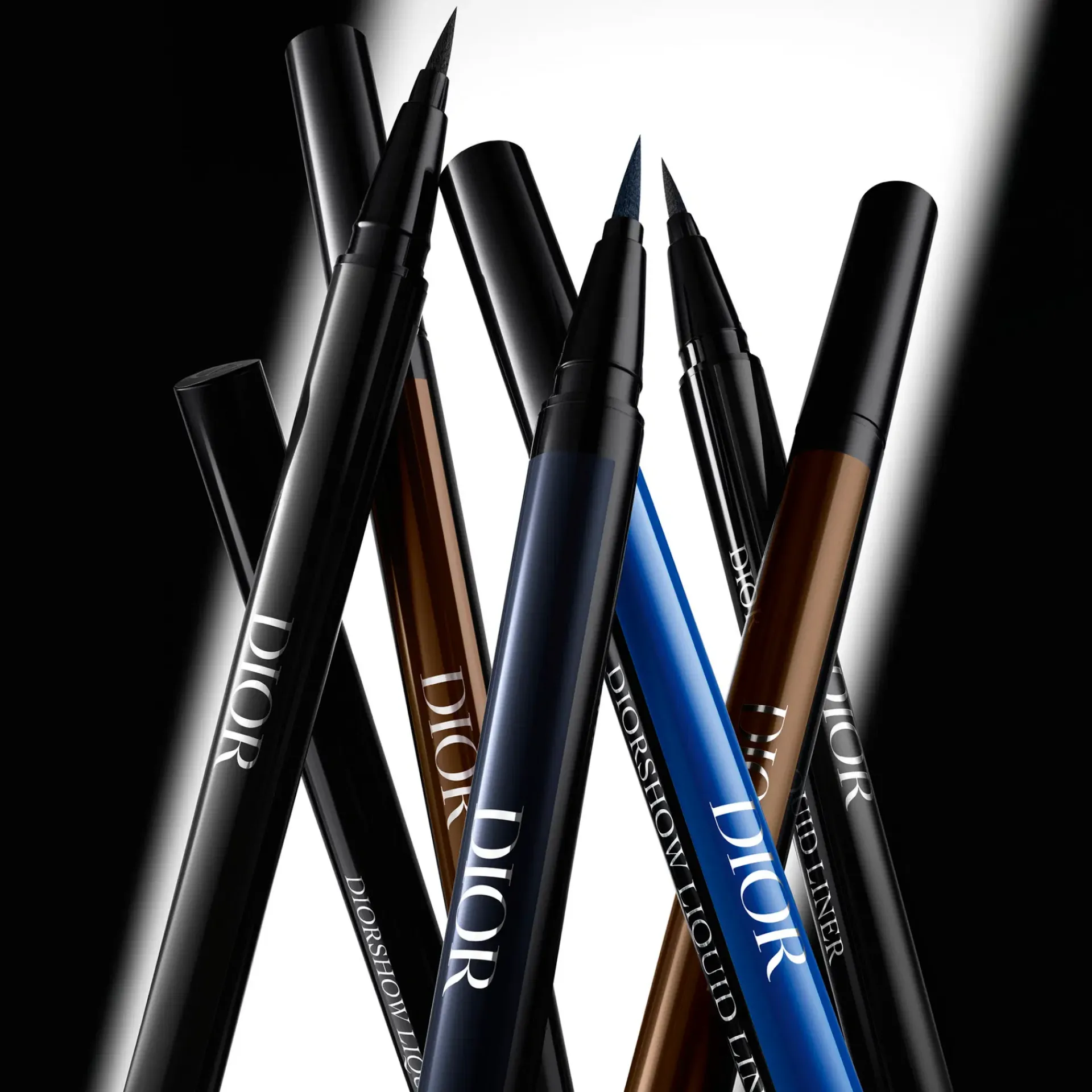 DIOR Silmämeikit<show Liquid Liner Ultra-Precise Felt-Tip Eyeliner – Intense Waterproof Color silmänrajauskynä 0.55 ml