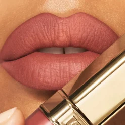 Dolce u0026 Gabbana Huulimeikit<Dolce & Gabbana Everkiss Soft Matte Liquid Lipstick huulipuna 5 ml