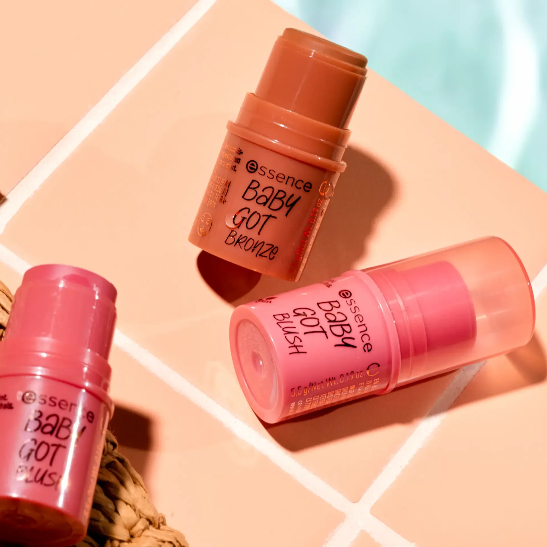Essence Kasvomeikit<baby got bronze bronzing stick aurinkopuuteripuikko 5,5 g 10 Cinnamon Spice