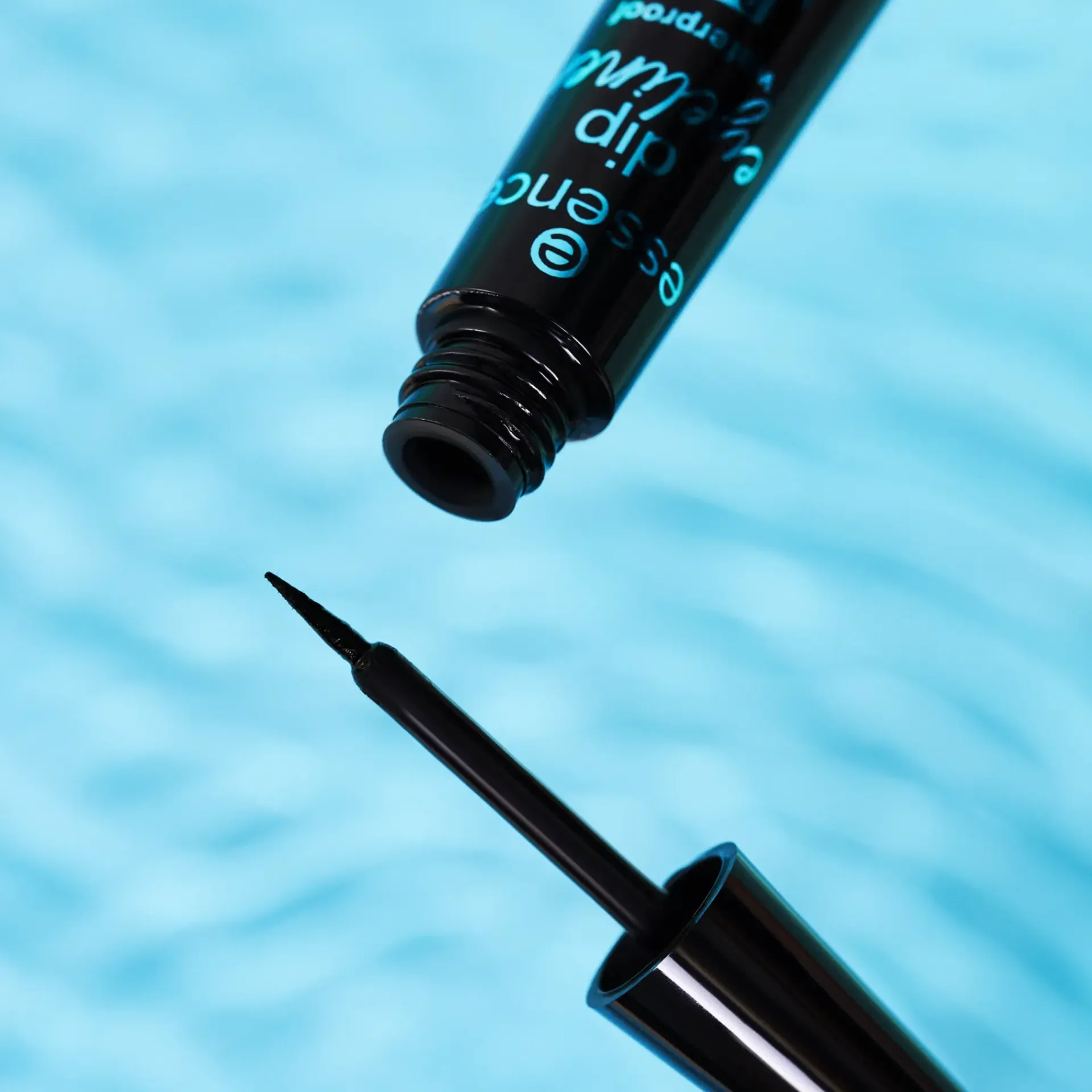 Essence Silmämeikit<dip eyeliner waterproof 24h long-lasting 01 black 3 ml