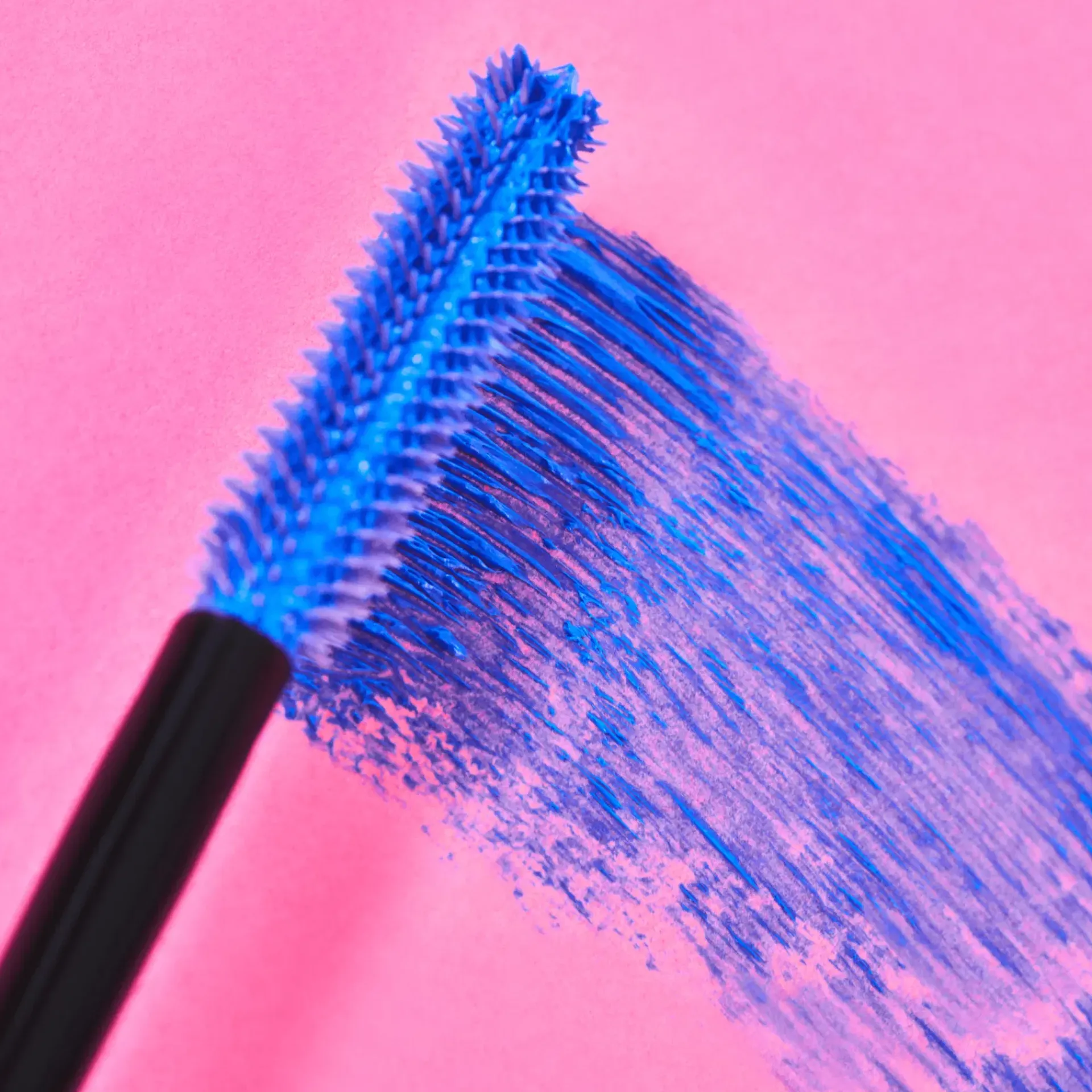 Essence Silmämeikit<I LOVE EXTREME BLUE crazy volume mascara 12 ml