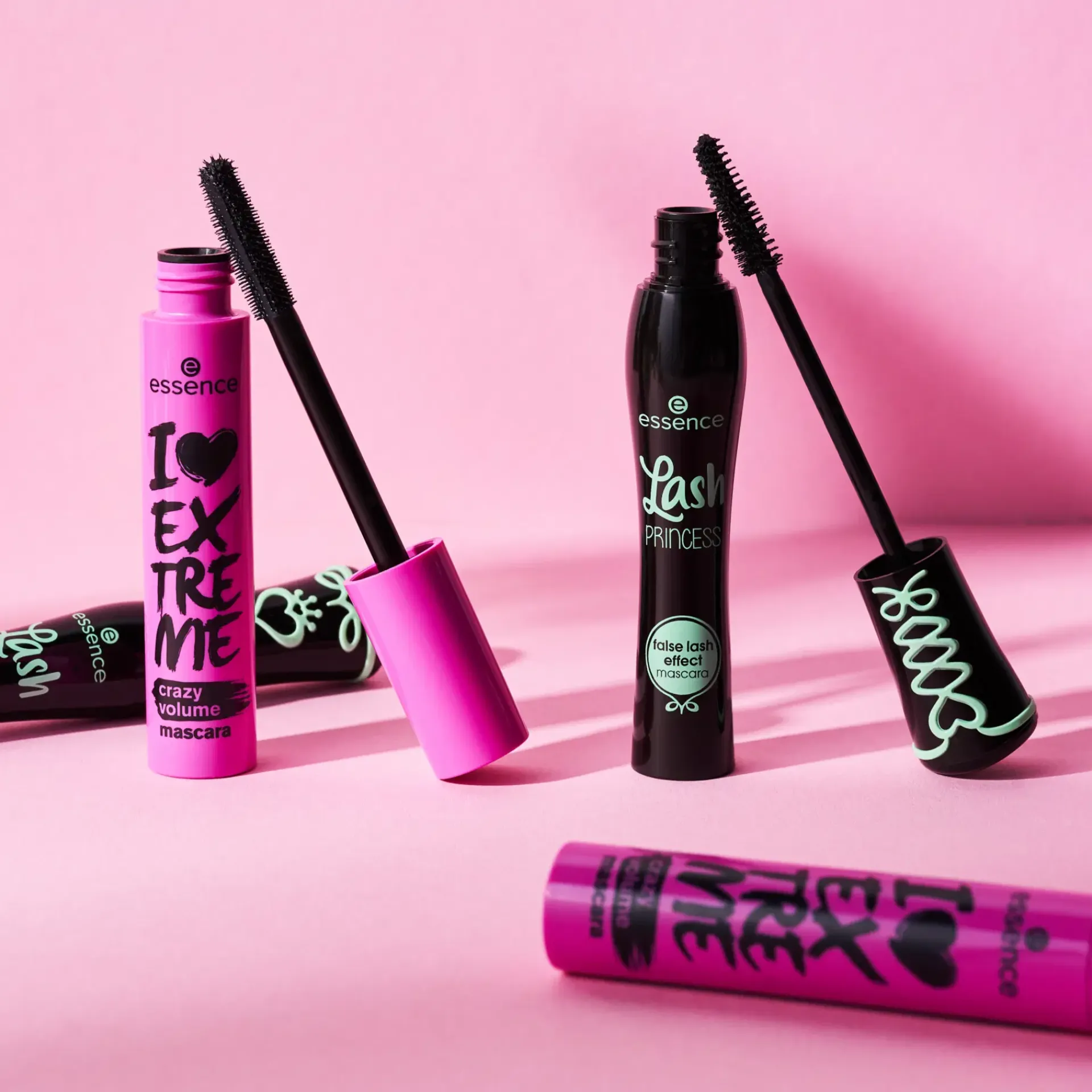 Essence Silmämeikit<I LOVE EXTREME crazy volume mascara 12 ml