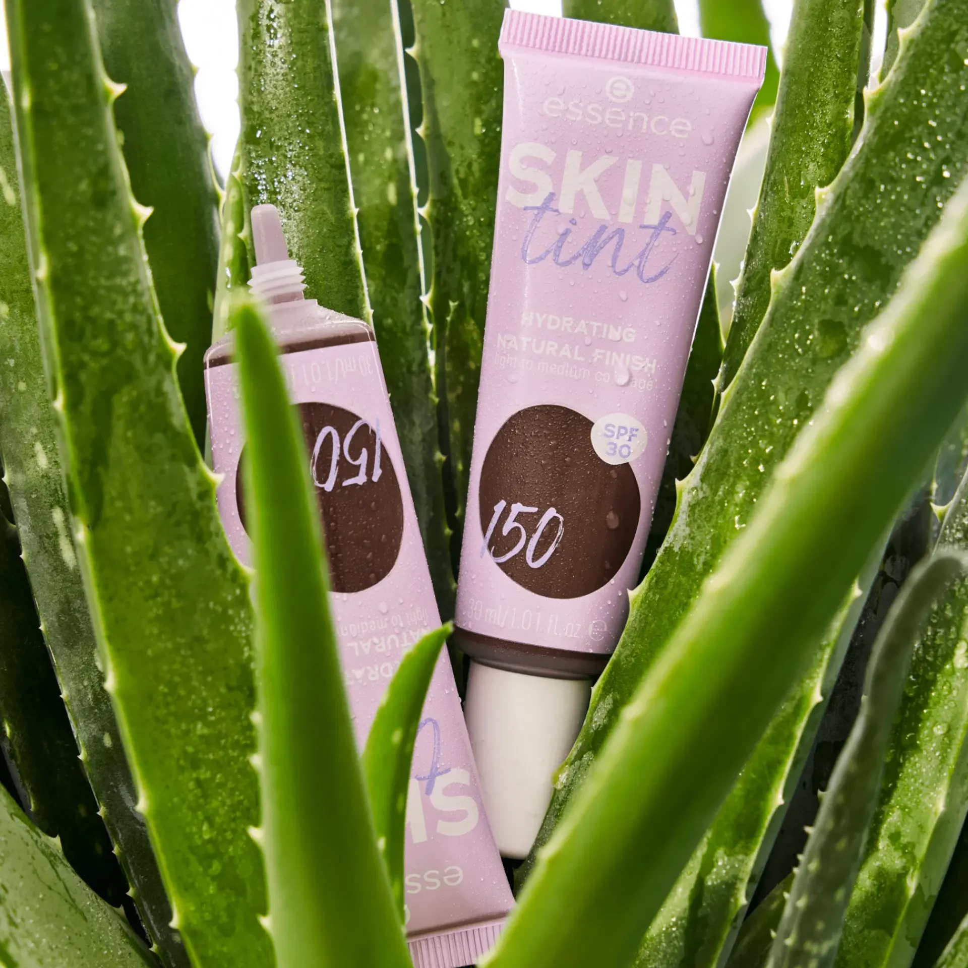 Essence Kasvomeikit<SKIN tint sävytetty voide 30 ml