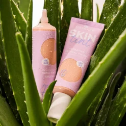 Essence Kasvomeikit<SKIN tint sävytetty voide 30 ml