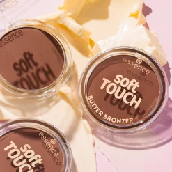Essence Kasvomeikit<soft TOUCH VOIDEMAINEN BRONZER 40