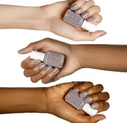 essie Kynsimeikit Ja Kynsienhoito<77 Chinchilly -kynsilakka 13,5ml
