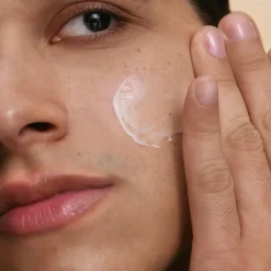 Estée Lauder Kasvomeikit<Double Wear Smooth and Blur Primer pohjustusvoide 40 ml