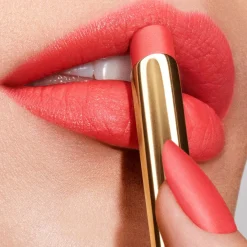 Estée Lauder Huulimeikit<Pure Color Explicit Vellum Matte Lipstick huulipuna 0,7 g
