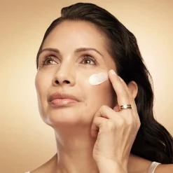 Estée Lauder Ihonhoidon Tehoaineet|Kasvojenhoito<Revitalizing Supreme+ Youth Power Creme päivävoide 50 ml