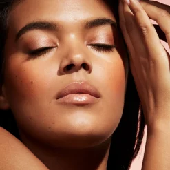 Fenty Beauty Kasvomeikit<Cheeks Out Freestyle Cream Blush voidemainen poskipuna 3 g
