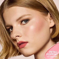 Fenty Beauty Kasvomeikit<Cheeks Out Freestyle Cream Blush voidemainen poskipuna 3 g