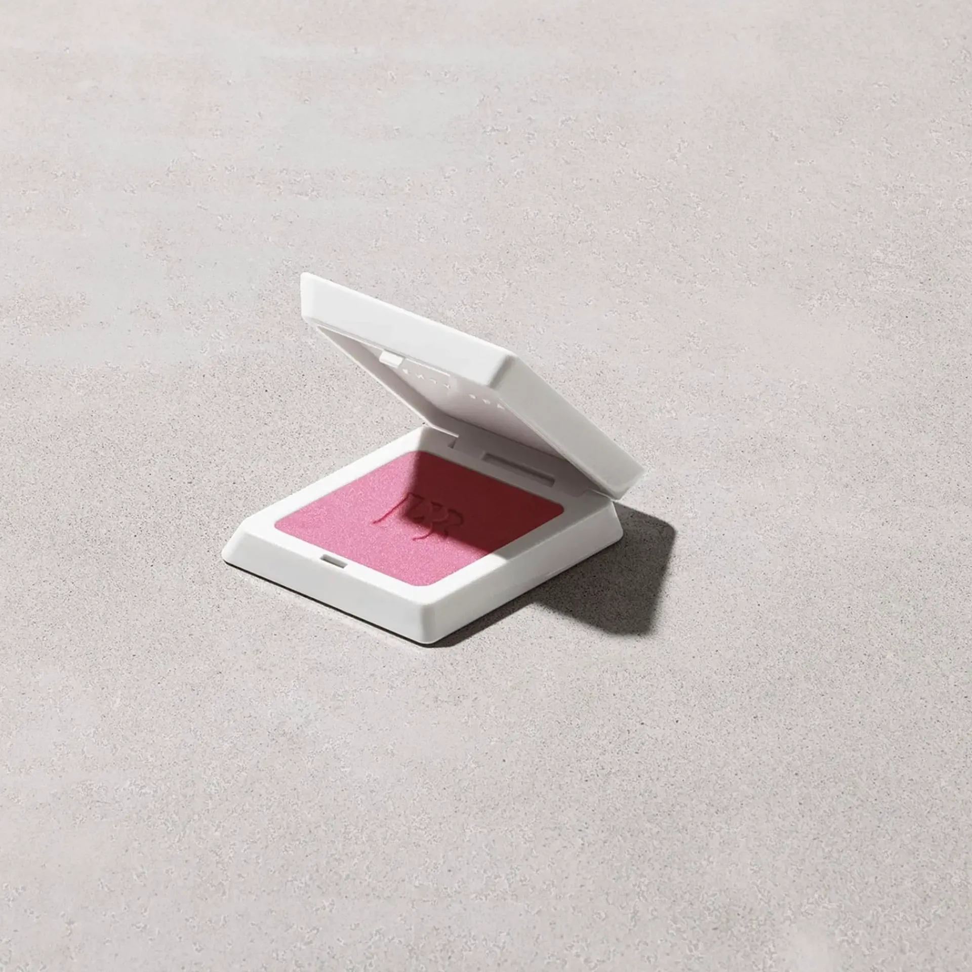 Fenty Beauty Kasvomeikit<Fenty Cheeks Suede Powder Blush poskipuna 4 g