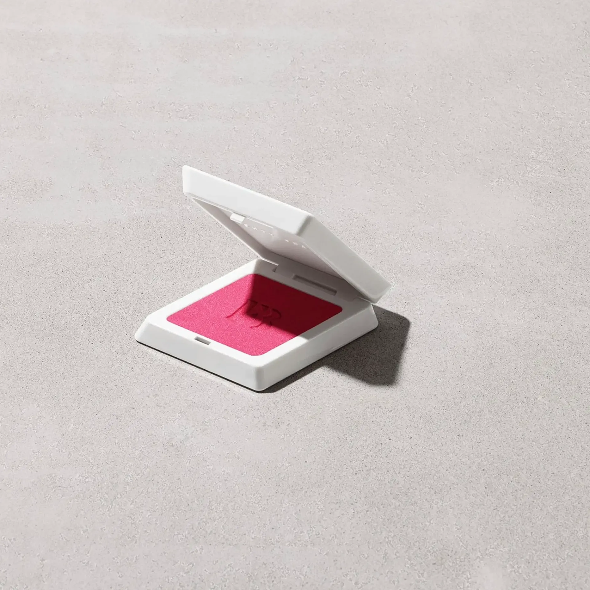 Fenty Beauty Kasvomeikit<Fenty Cheeks Suede Powder Blush poskipuna 4 g
