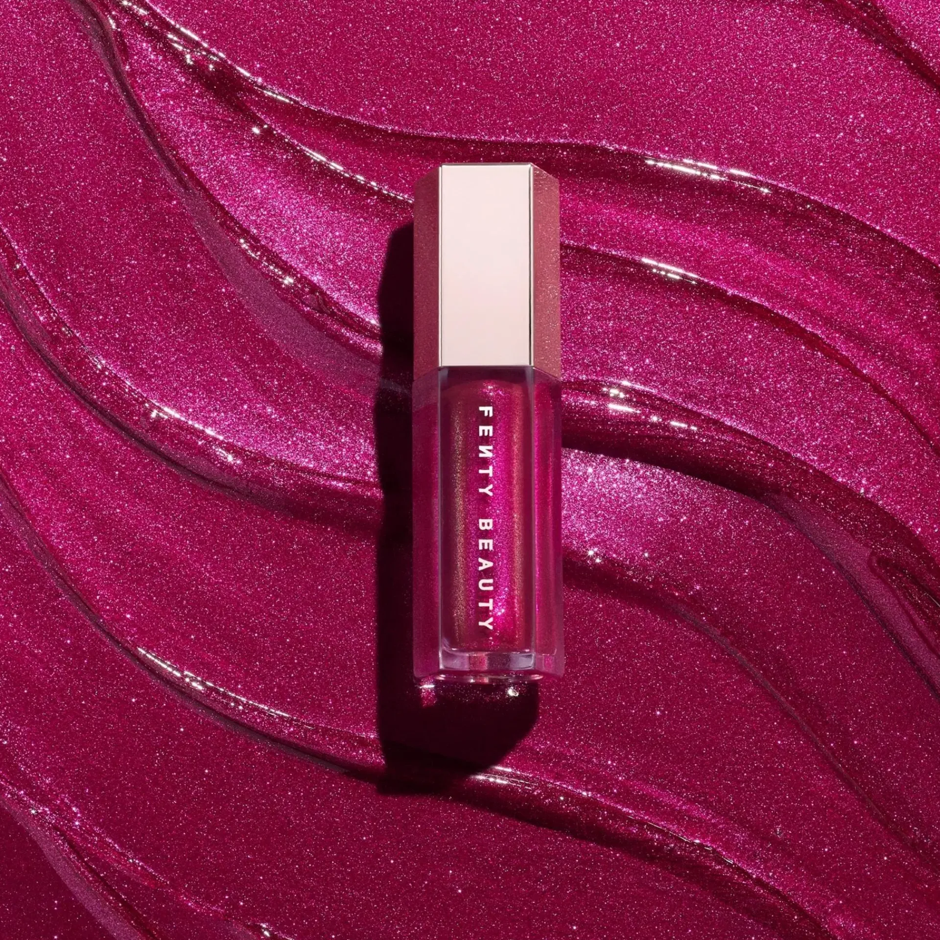 Fenty Beauty Huulimeikit<Gloss Bomb Universal Lip Luminizer huulikiilto 9 ml