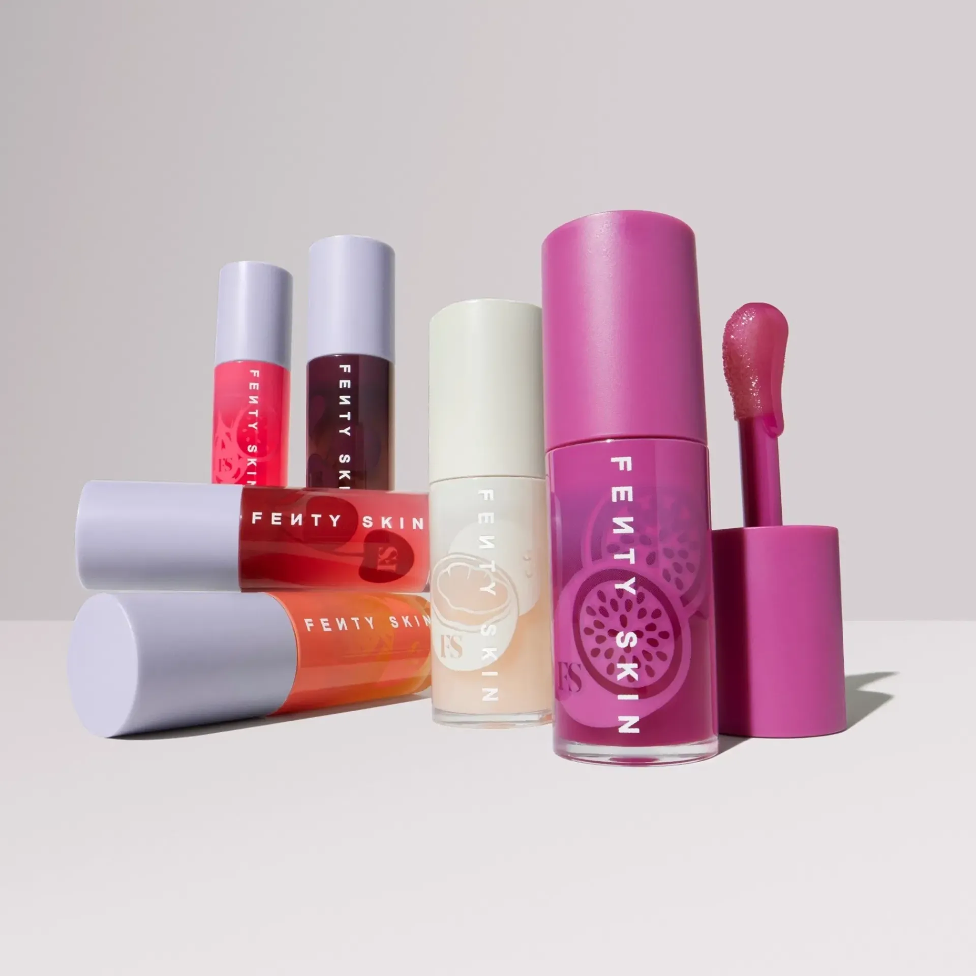 Fenty Skin Kasvojenhoito<Treatz Hydrating+Strengthening Lip Oil huuliöljy 5,6 ml