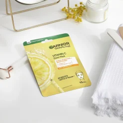 Garnier Ihonhoidon Tehoaineet|Kasvojenhoito<SkinActive Vitamin C Sheet Mask Super Hydrating + Brightening kosteuttava ja heleyttävä kangasnaamio 28 g