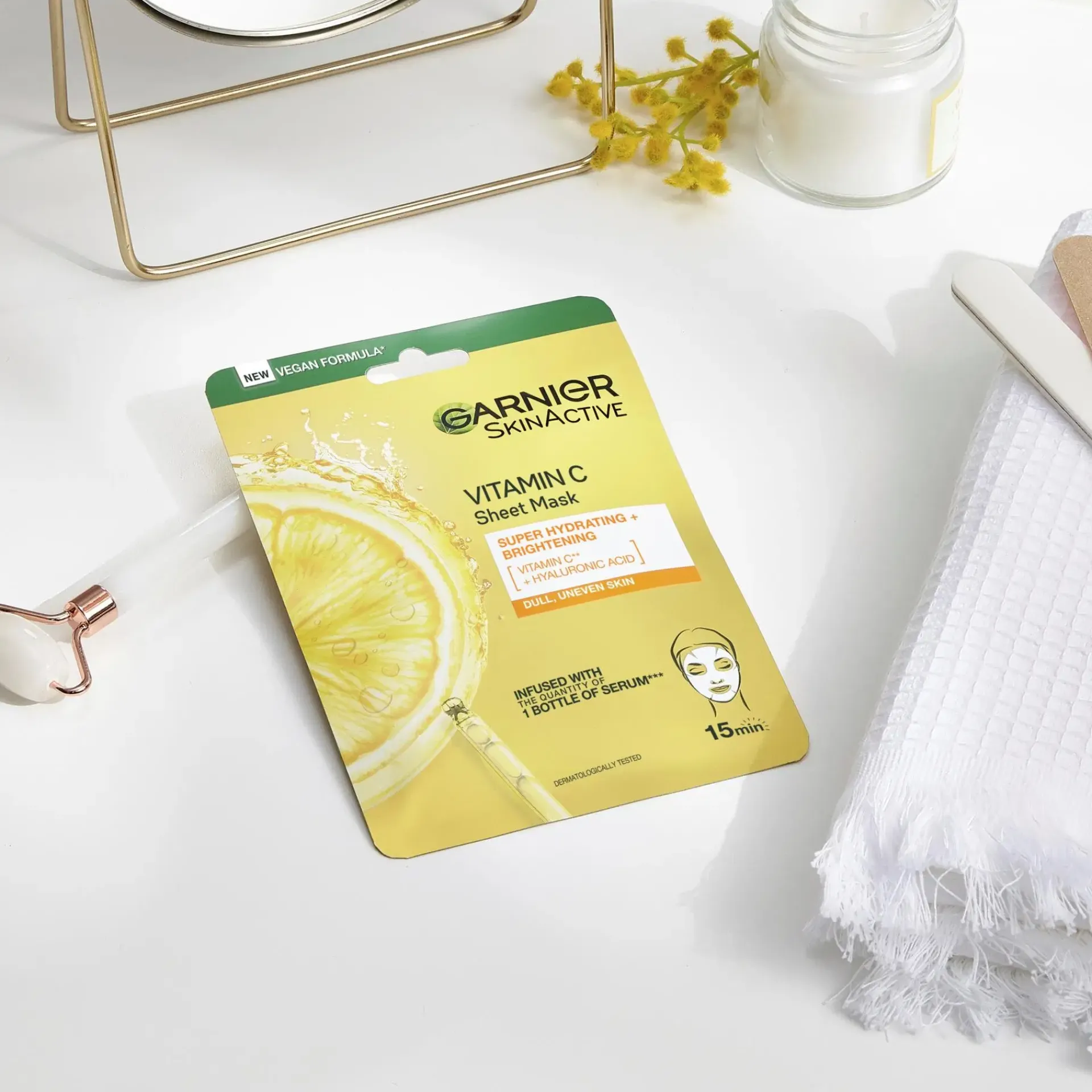 Garnier Ihonhoidon Tehoaineet|Kasvojenhoito<SkinActive Vitamin C Sheet Mask Super Hydrating + Brightening kosteuttava ja heleyttävä kangasnaamio 28 g