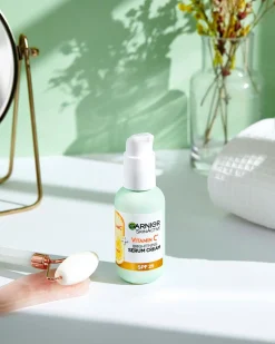 Garnier Ihonhoidon Tehoaineet|Kasvojenhoito<SkinActive Vitamin C* päivävoide samealle iholle 50 ml
