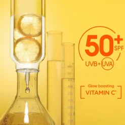 Garnier Kasvojenhoito<Vitamin C* Sheer Glow uv-voide SPF50 samealle iholle 40 ml