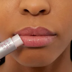 IT Cosmetics Huulimeikit|Kasvojenhoito<Je Ne Sais Quoi™ Hydrating Color Awakening Lip Treatment huulivoide 3,4 g