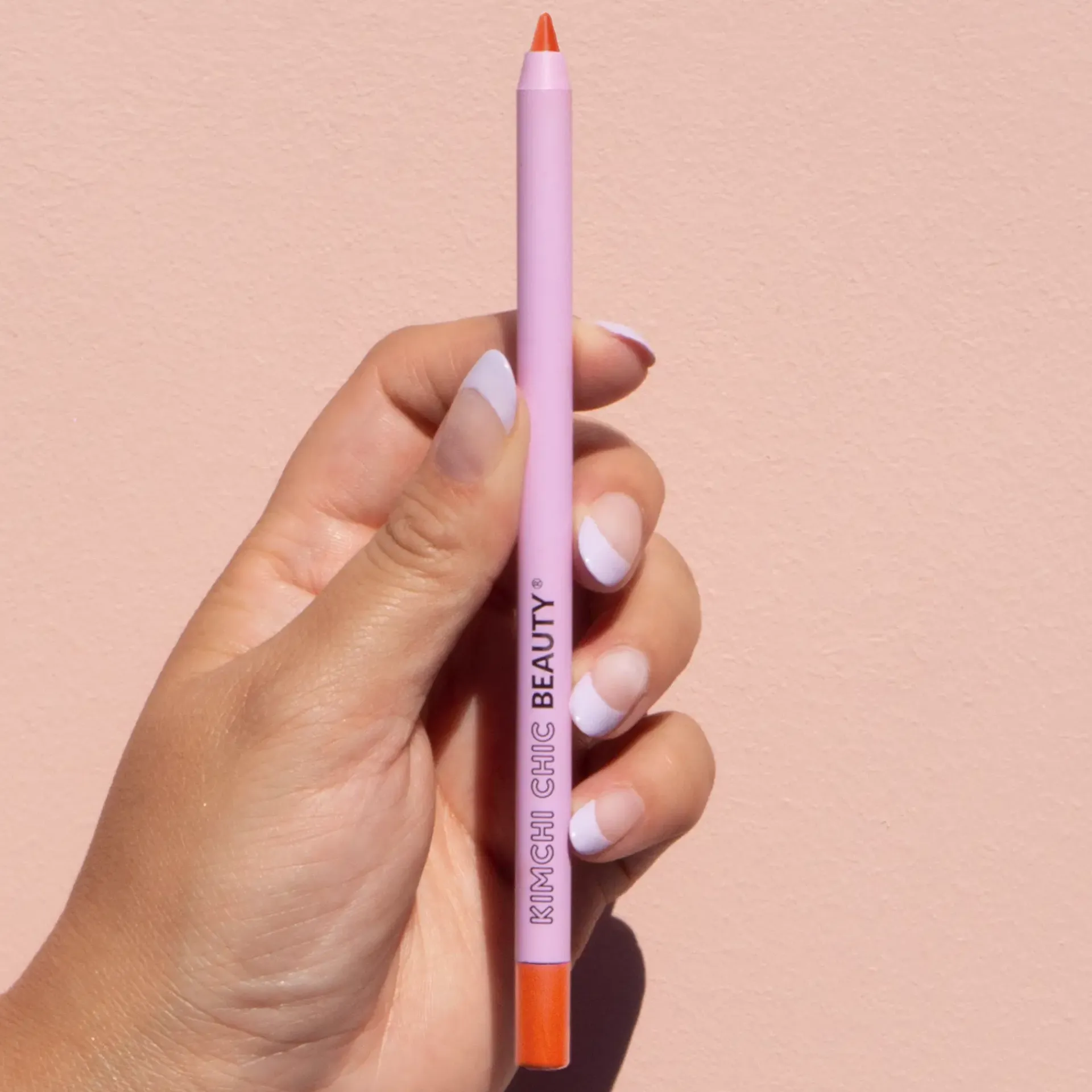 KimChi Chic Beauty Huulimeikit<Yum Lip Liner huultenrajauskynä 1,8 g