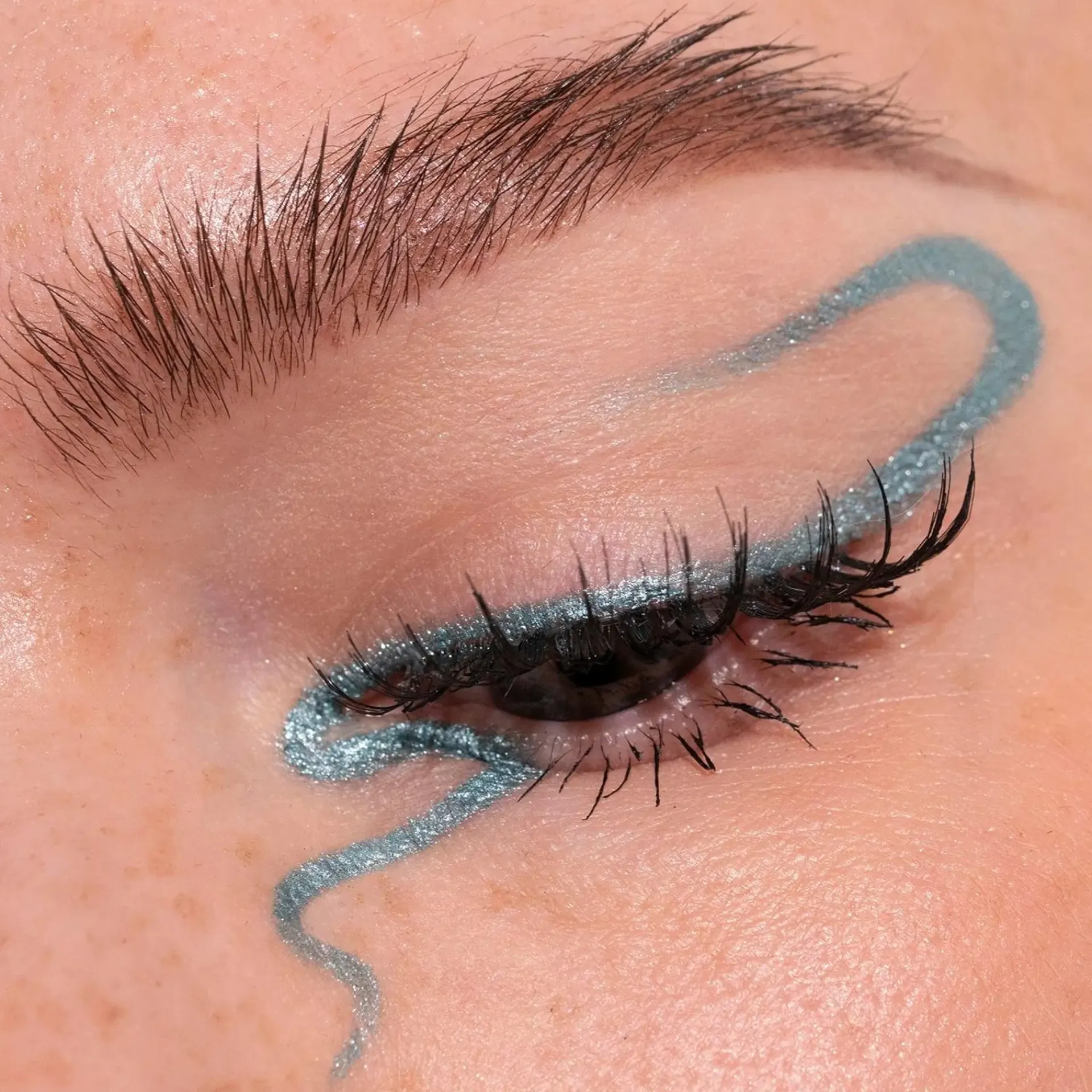 LH Cosmetics Silmämeikit<Crayon -monikäyttöinen rajauskynä 1,1 g