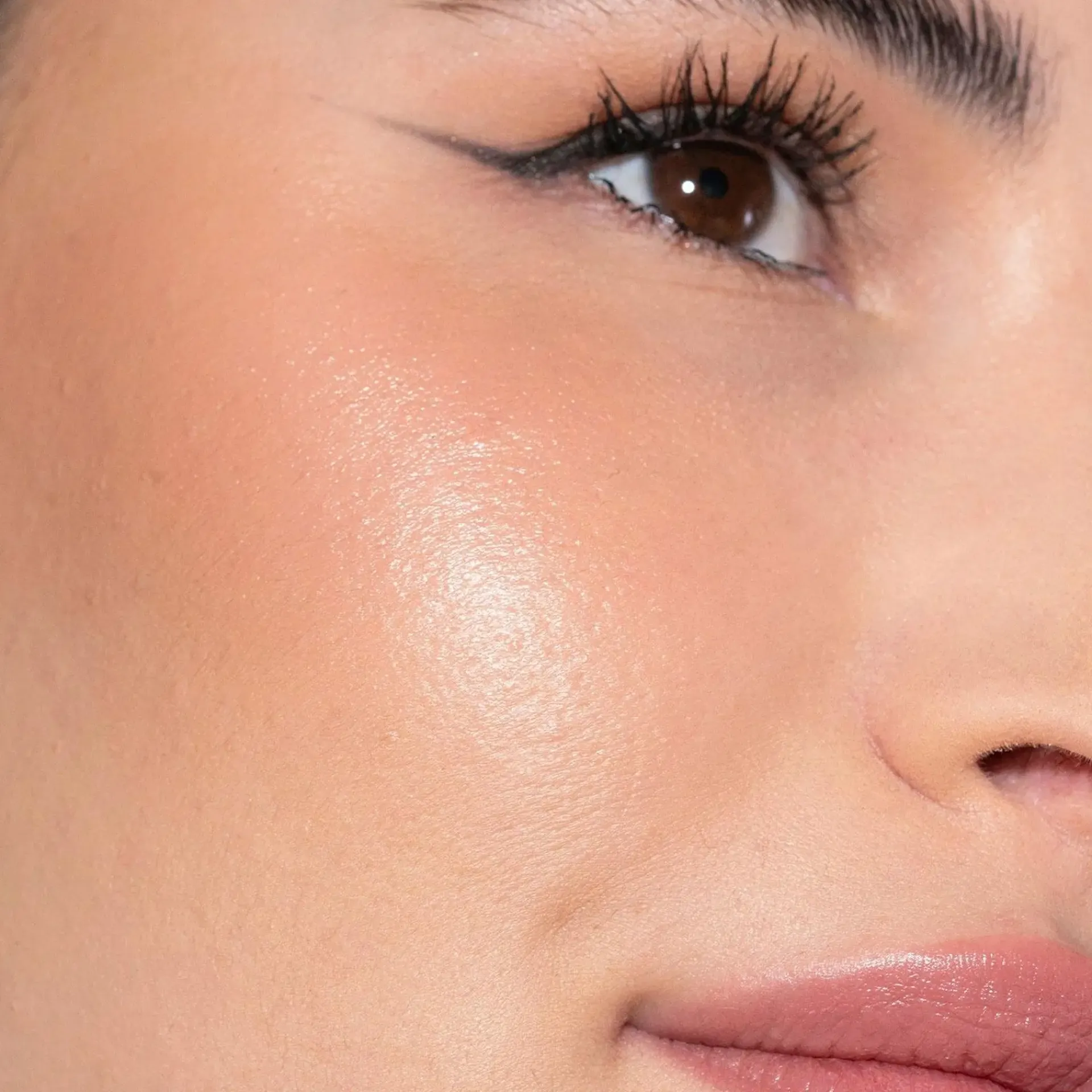 LH Cosmetics Huulimeikit<Fantastick -huulipuna 2 g