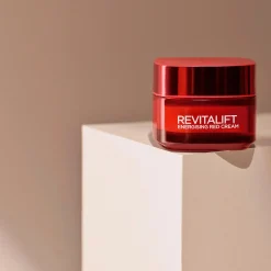 L'Oréal Paris Ihonhoidon Tehoaineet|Kasvojenhoito<Revitalift Energisoiva punainen anti-age päivävoide 50ml