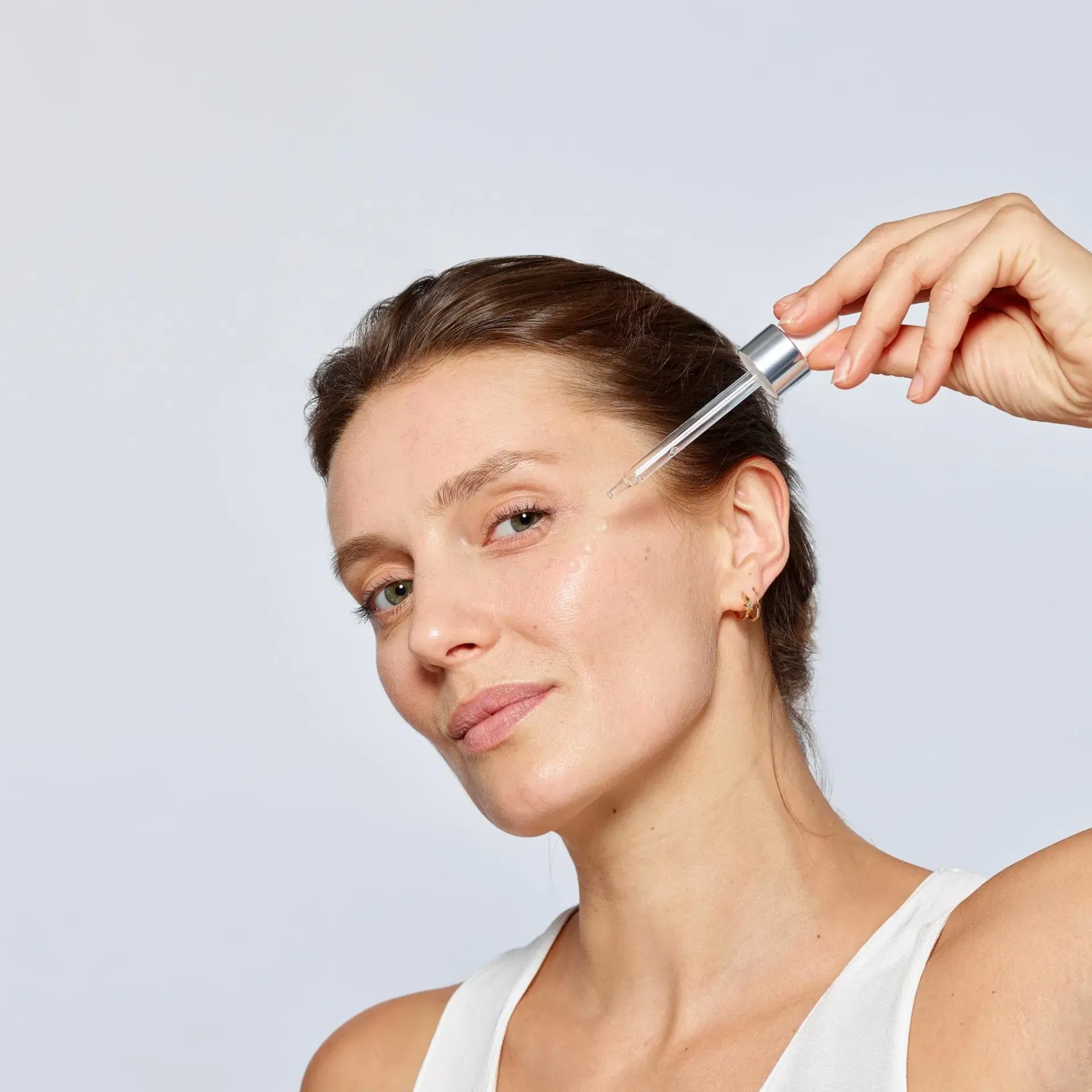 L'Oréal Paris Ihonhoidon Tehoaineet|Kasvojenhoito<Revitalift Laser Pure Retinol yöseerumi ryppyjä vastaan 30ml