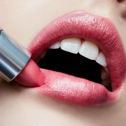 Mac Cosmetics Huulimeikit<MAC Frost Lipstick huulipuna 3g