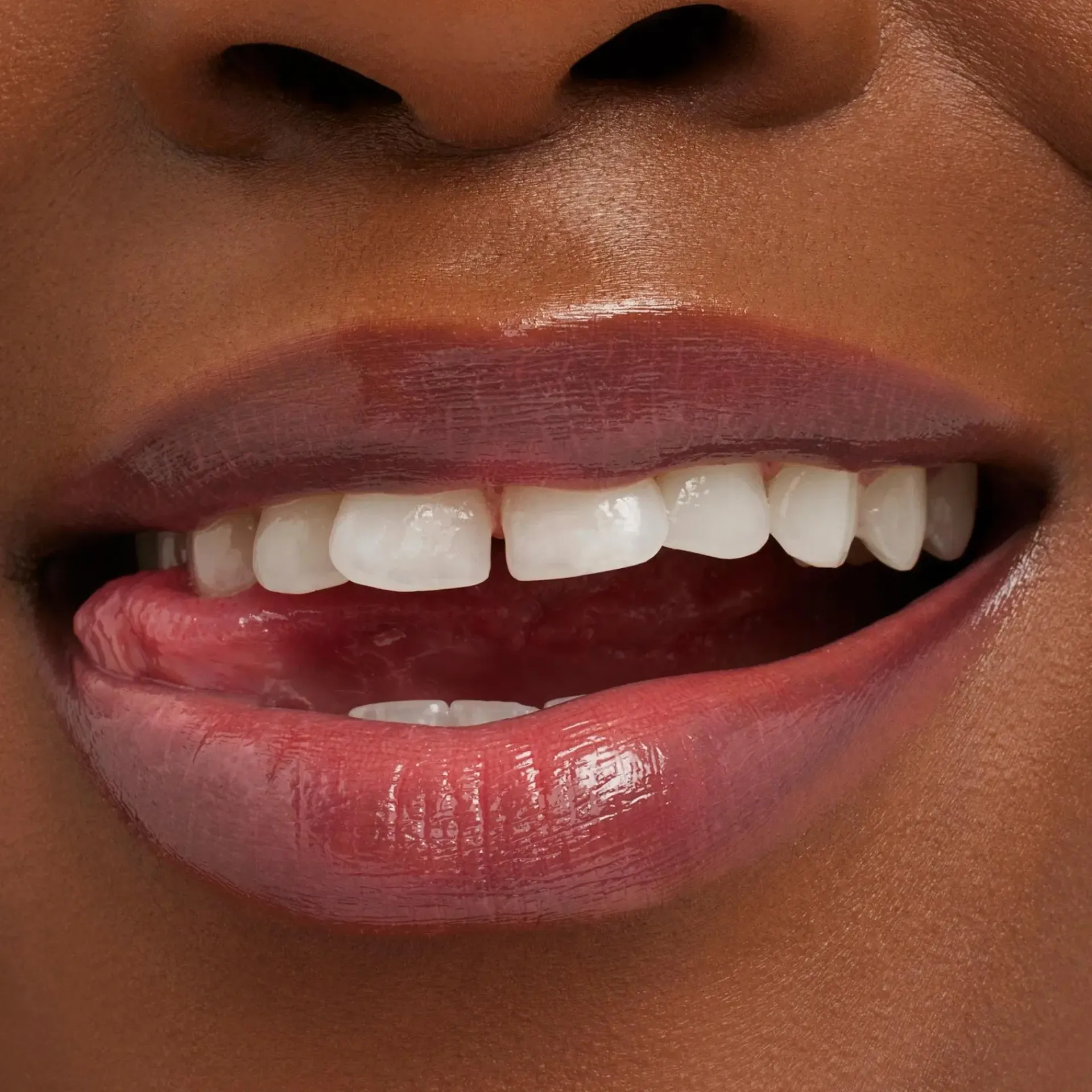 Mac Cosmetics Huulimeikit<MAC Glow Play Tendertalk Lip Balm huulivoide 3,14 g