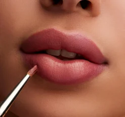 Mac Cosmetics Huulimeikit<MAC Lustreglass Lipstick huulipuna 3 g