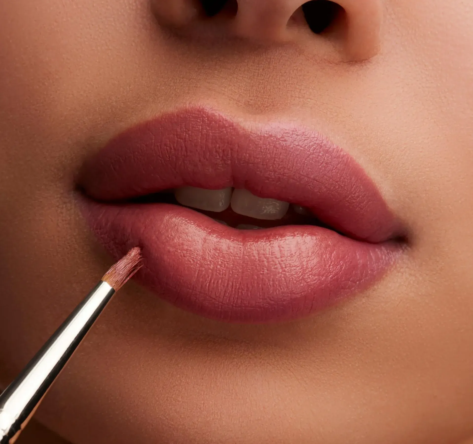 Mac Cosmetics Huulimeikit<MAC Lustreglass Lipstick huulipuna 3 g