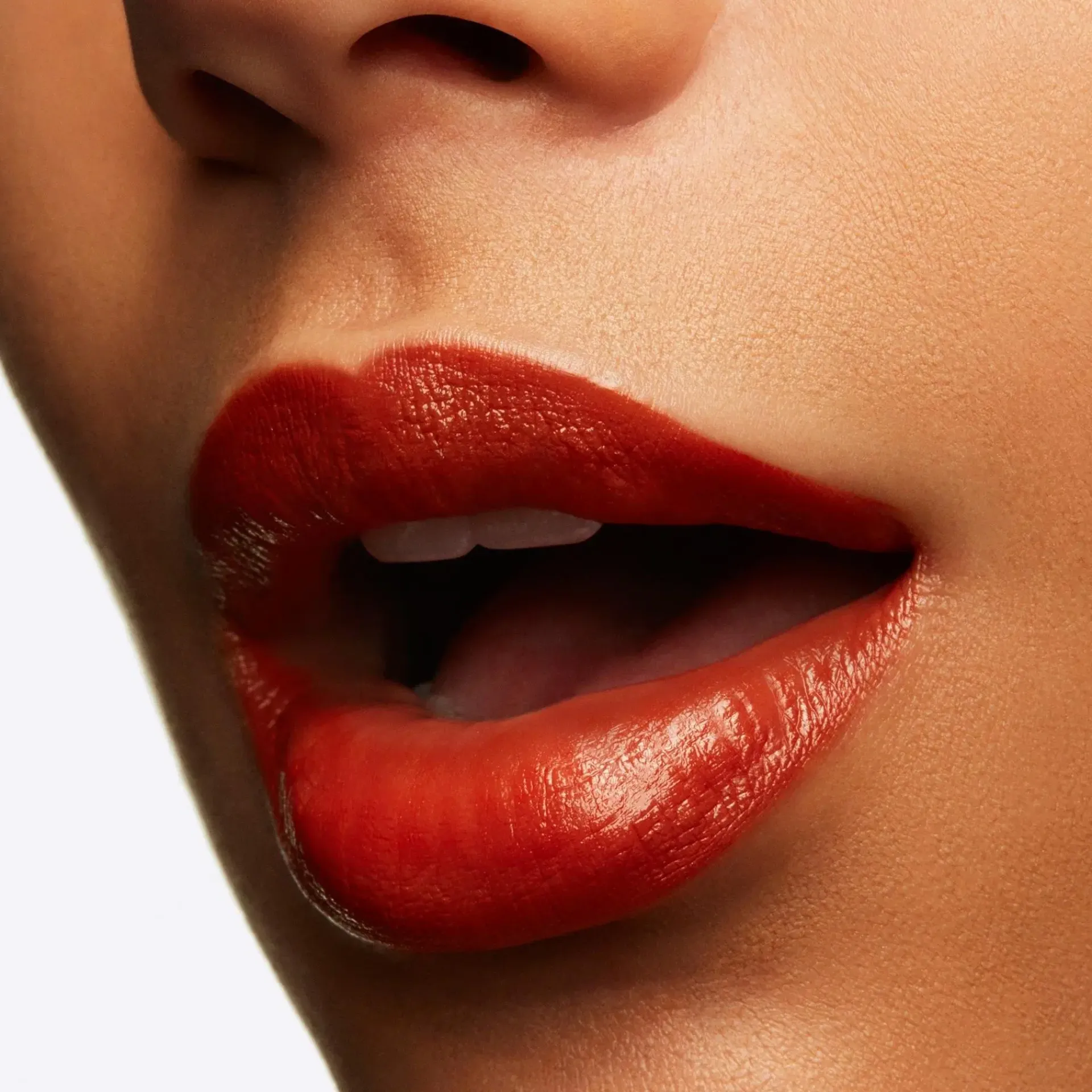Mac Cosmetics Huulimeikit<MAC Lustreglass Lipstick huulipuna 3 g