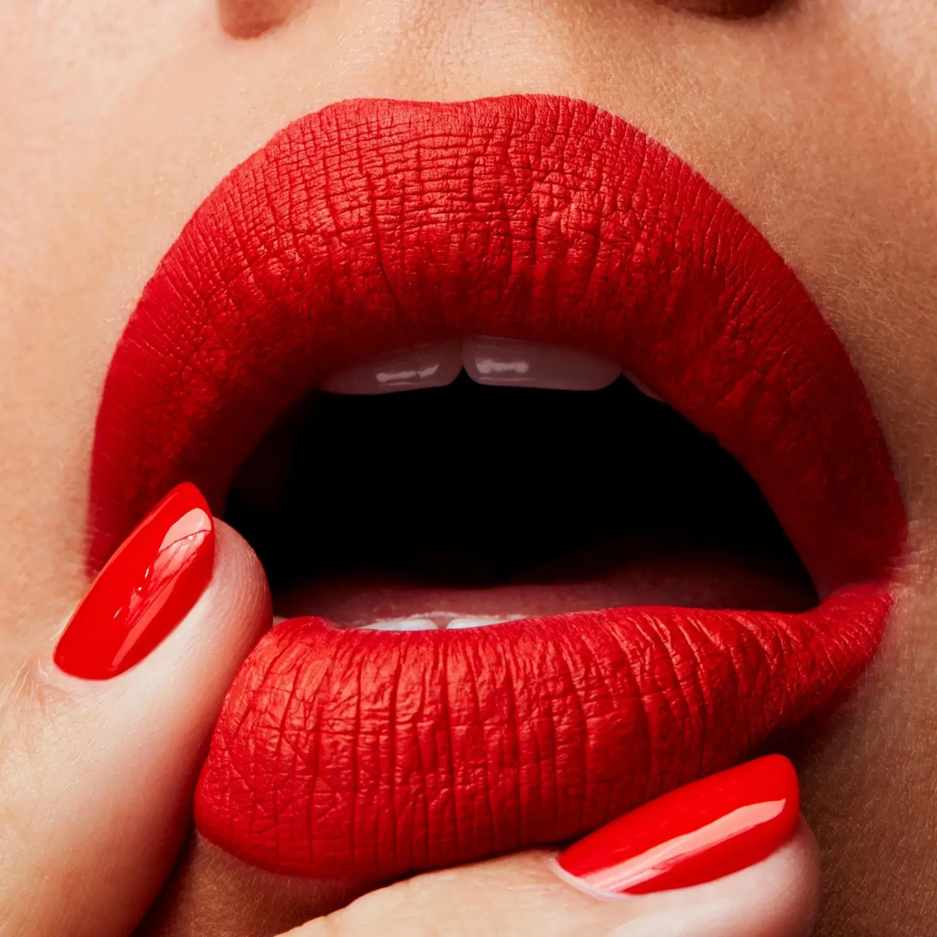 Mac Cosmetics Huulimeikit<MAC Retro Matte Liquid Lipcolor huuliväri 5 ml