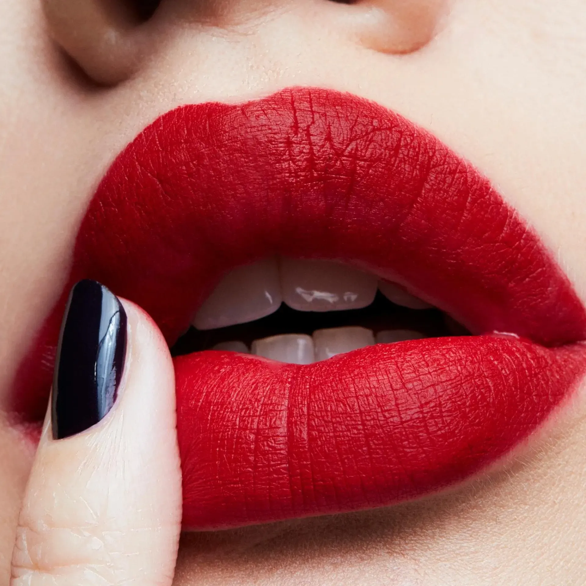 Mac Cosmetics Huulimeikit<MAC Retro Matte Liquid Lipcolor huuliväri 5 ml