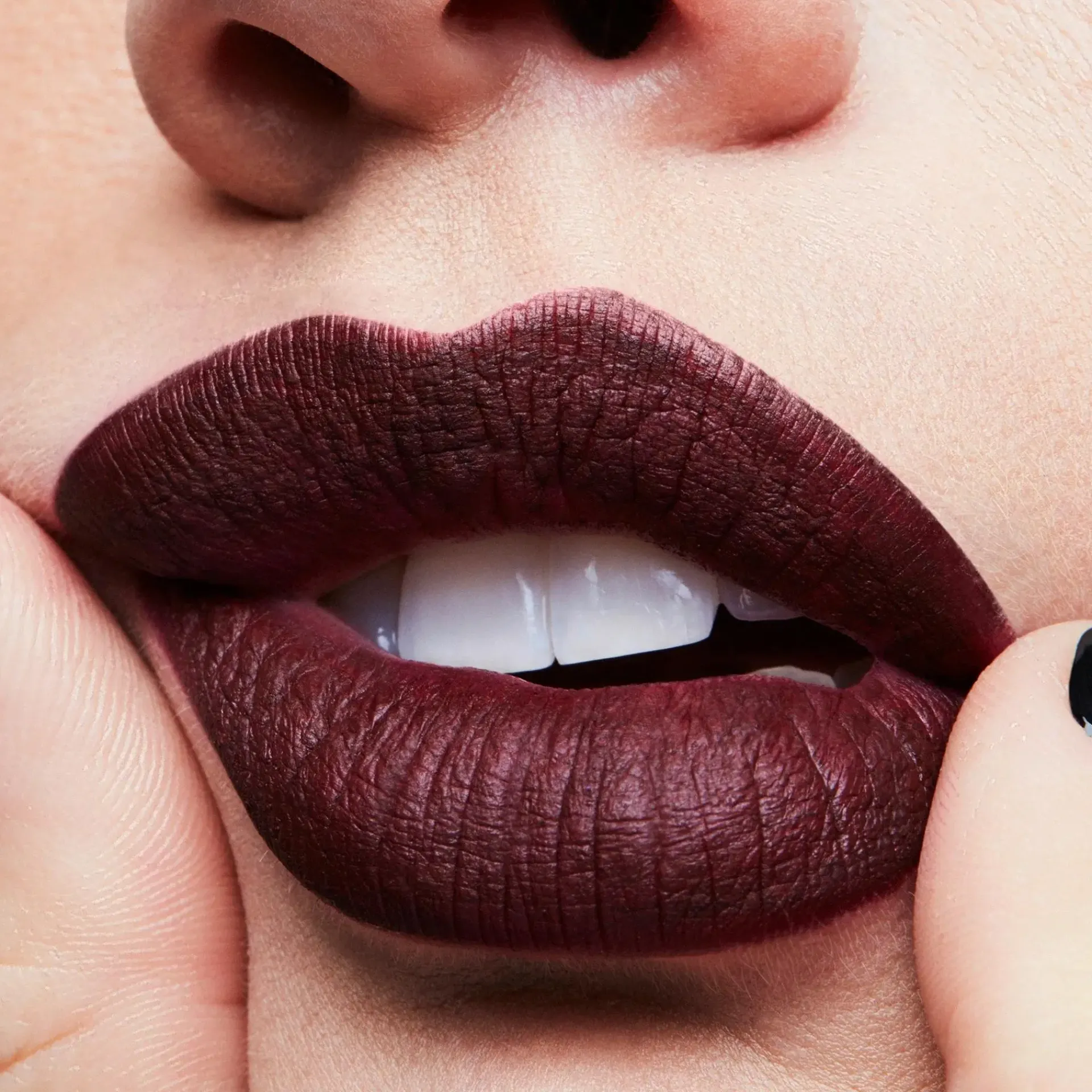Mac Cosmetics Huulimeikit<MAC Retro Matte Liquid Lipcolor huuliväri 5 ml