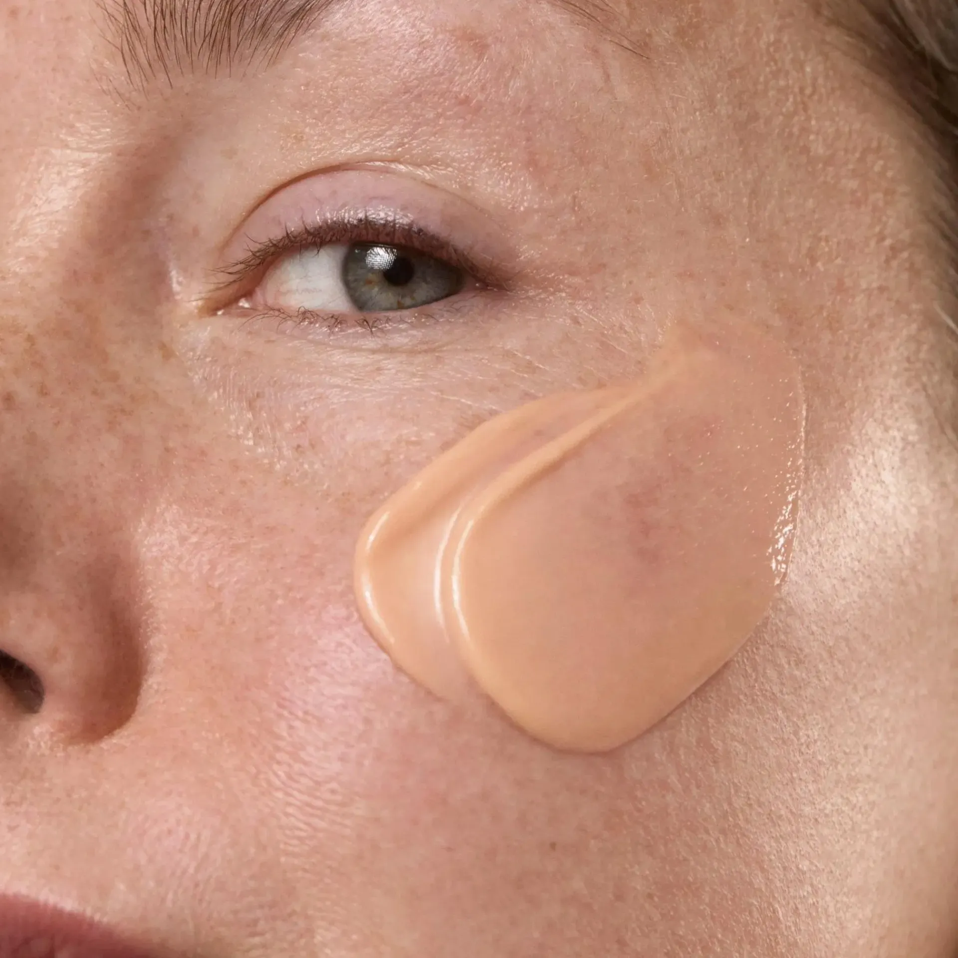 MÁDARA Ihonhoito|Kasvojenhoito<MADARA KOJIC ALTERNATIVE Pigment -seerumi 30ml