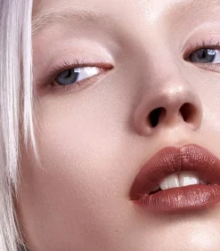 MÁDARA Meikit|Huulimeikit<Madara Velvet Wear Lipstick huulipuna 3,8 g