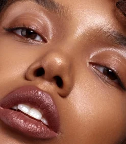 MÁDARA Meikit|Huulimeikit<Madara Velvet Wear Lipstick huulipuna 3,8 g