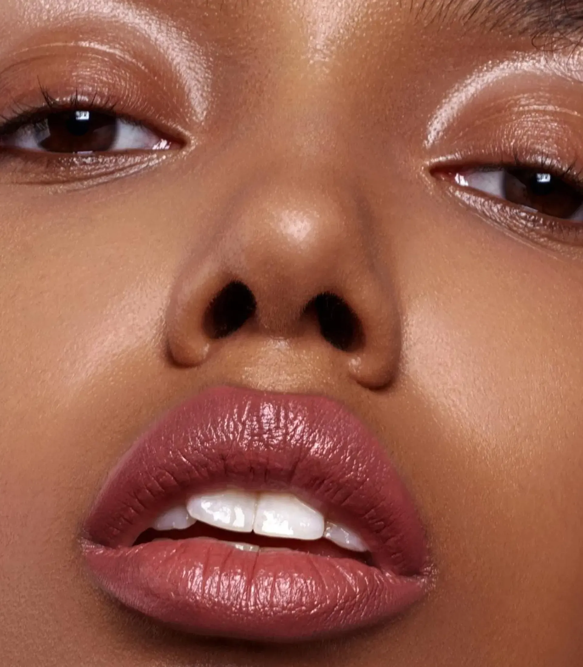 MÁDARA Meikit|Huulimeikit<Madara Velvet Wear Lipstick huulipuna 3,8 g