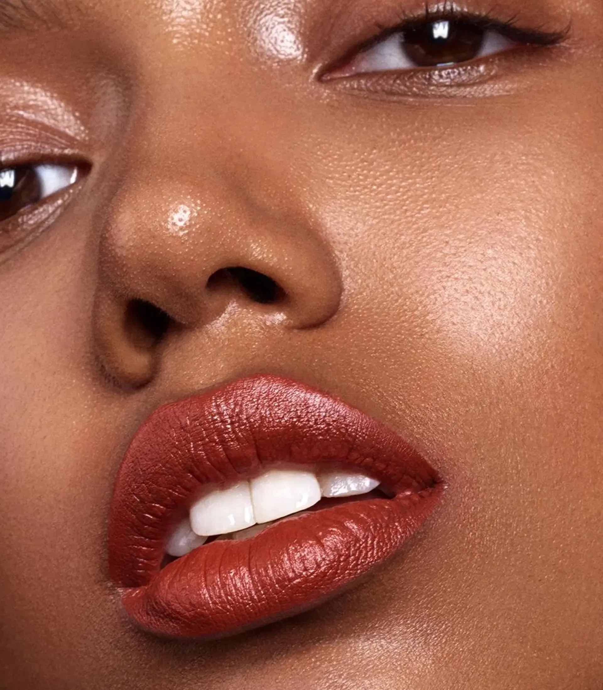 MÁDARA Meikit|Huulimeikit<Madara Velvet Wear Lipstick huulipuna 3,8 g