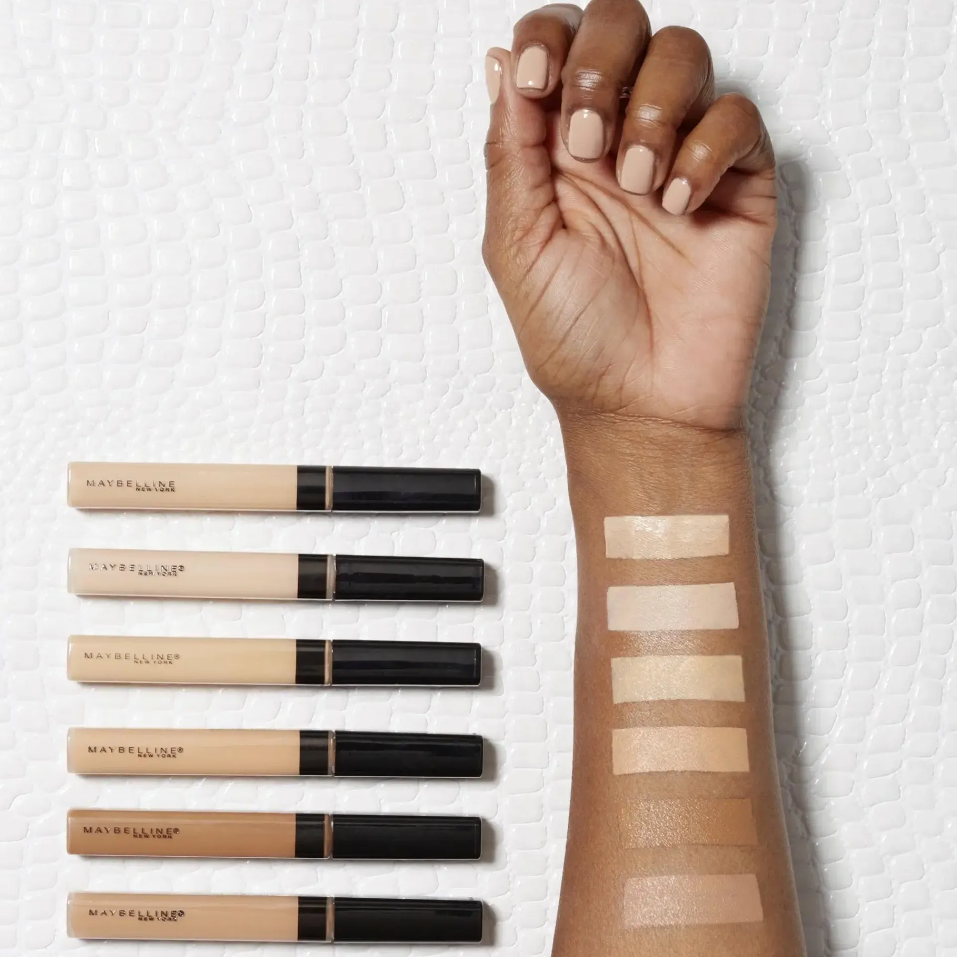 Maybelline Kasvomeikit<New York Fit Me Concealer 30 Cafe -peitevoide 6,8ml