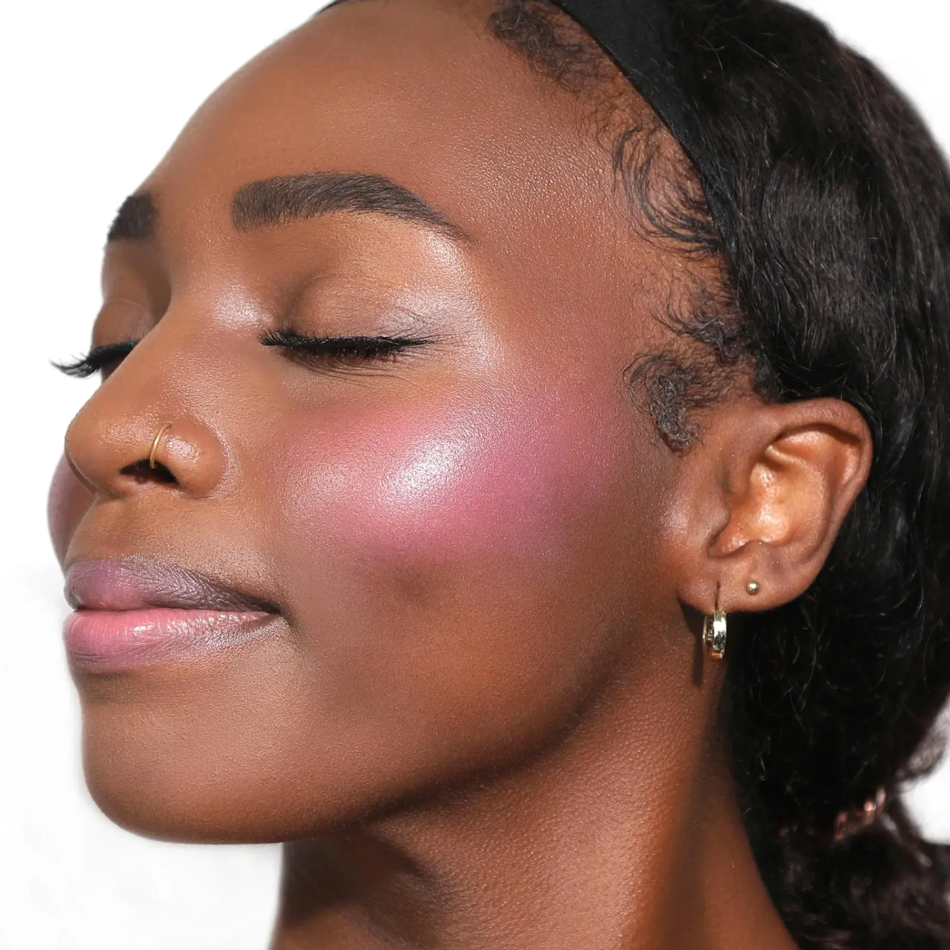 MOIRA Cosmetics Kasvomeikit<MOIRA Love Steady Liquid Blush nestemäinen poskipuna 4,8 g